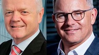 Philipp von Sahr (links) übernimmt bei BMW die Leitung des Niederlassungsverbundes Ost von Wolfgang Büchel. (Foto: BMW)