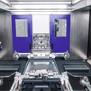 BENZ Tooling 5-Achs-Köpfe in einem WH 10000 5-Achs-Bearbeitungszentrum der August Wenzler Maschinenbau GmbH, einem Unternehmen der HELLER-Gruppe. Die vierte und fünfte Achse befindet sich im 5-Achs-Kopf, wodurch beide Einheiten mit hoher Bewegungsfreiheit arbeiten können.(Bild:  BENZ GmbH Werkzeugsysteme)