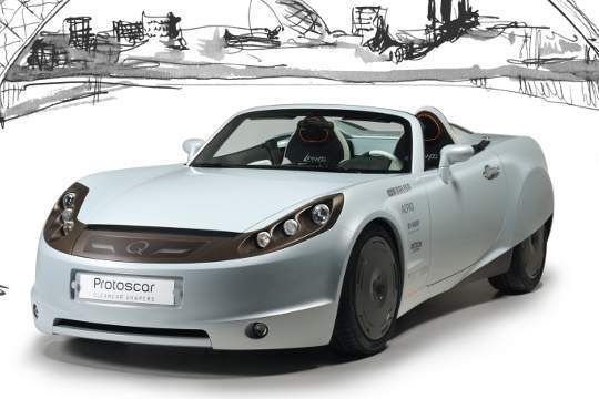Viel Spaß beim Fahren soll auch das elektrisch angetriebene Cabrio Lampo machen. Es stammt vom Schweizer Unternehmen Protoscar und soll mit einer 33,6 kWh starken Batterie über 200 Kilometer weit kommen. (Archiv: Vogel Business Media)