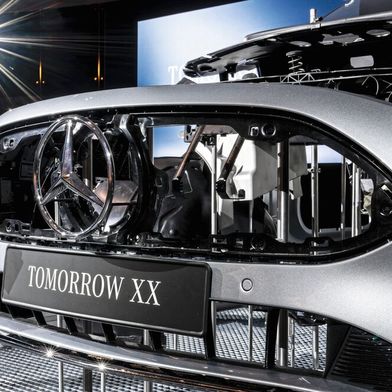 Als Innovationstreiber hat Mercedes das Technologieprogramm „Tomorrow XX“ vorgestellt. Mit Zulieferern will der OEM die Grenzen des technisch Machbaren ausloten. (Bild: Mercedes-Benz AG)