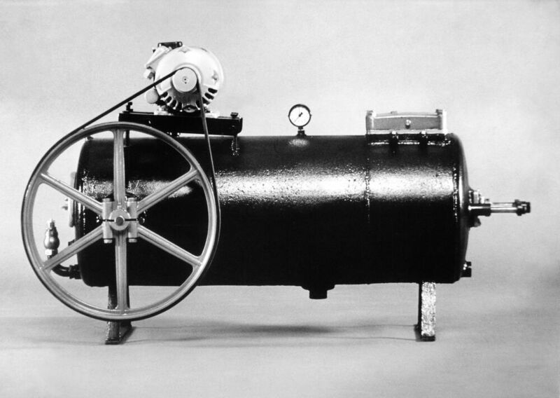 1945: Die Foss 1, die erste Kolbenpumpe zur Hauswasserversorgung. (Grundfos)