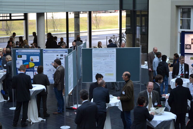 Get-together at the Fifth Drug Development Forum.  (Picture: PROCESS)