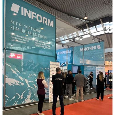 Inform zeigt auf der LogiMAT 2026 KI-Lösungen für Supply Chain, Produktion und Logistik. (Bild: Inform)