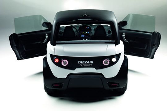 Neben zwei Personen passen 180 Liter Gepäck in den Flitzer - verteilt auf zwei Kofferräume. (Archiv: Vogel Business Media)