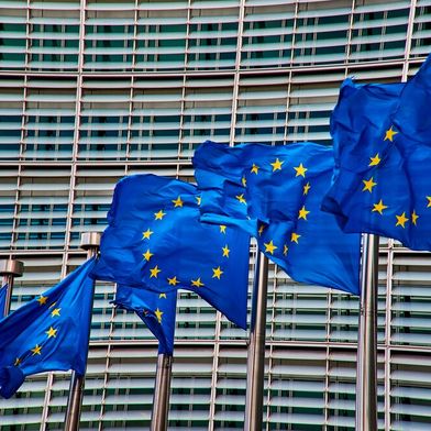 Deutschland und Frankreich wünschen eine Aufweichung der EU-CO2-Flottenziele und haben sich auch eine gemeinsame Position geeinigt. Die EU hat noch nicht reagiert.  (Foto: EU)