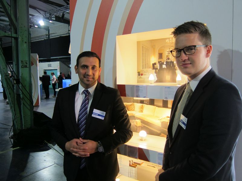 Jari Sabir (l.) und Bernd Schrock, Samsung, hatten immer das passende Licht. ()