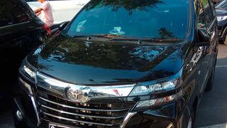 Der Toyota Avanza war 13 Jahre in Folge das meistverkaufte Auto in Indonesien. Im Juni 2019 gehörte er allerdings zu den Verlierern. (2019 Toyota Avanza 1.3 G photographed in East Surabaya, East Java, Indonesia. / Alex Neman  / CC BY-SA 4.0)