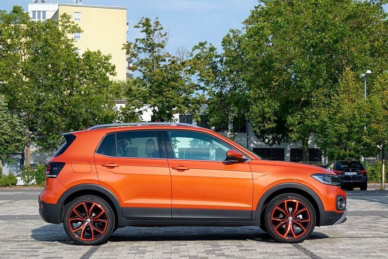 Mit 4,11 Metern Länge ist er sogar innenstadttauglich. (Rosenow/»kfz-betrieb«)