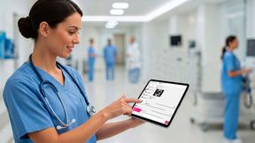 Der TI-Messenger der Telekom bietet eine offene Schnittstelle für KI- und Botsysteme und verarbeitet die Daten in der T-Cloud. (Bild: © Deutsche Telekom/ Montage: Thomas Duckheim)