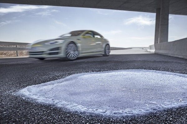 Mit dem vollelektrisch angetriebenen Konzeptfahrzeug „XchangE“ zeigt die Schweizer Ideenschmiede Rinspeed auf dem Genfer Auto-Salon die Zukunft des autonomen Fahrens.  (Rinspeed)