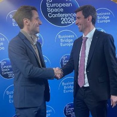 Pierre Bertrand (left), CEO and Co-Founder of Skynopy, and Éric Even (right), Senior Vice President, Head of Space Digital, Airbus. (Photo Credit: Skynopy)