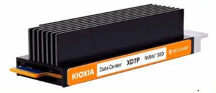 Knapp 7,7. TByte Kapazität bei einer Höhe von 25 Millimetern bietet die neue Datacenter-SSD aus der Serie XD7P von Kioxia.  