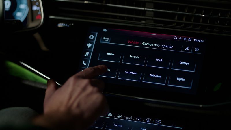 Gentex integrates Home Link into its rearview mirrors. Automakers can also integrate the supplier's product into their infotainment systems.(Image: Gentex)