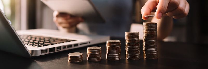 Das Kostenmanagement einer Cloud-Bereitstellung ist herausfordernd für viele Organisationen, um nicht nur die Ausgaben für orchestrierte Cloud-Dienste im Blick zu behalten.(Bild:  mrmohock - stock.adobe.com)