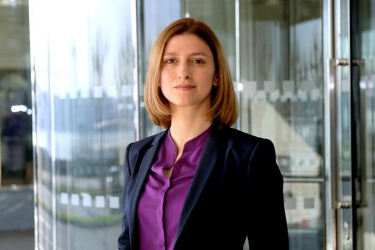 Dr. Jasmina Kirchhoff ist Projektleiterin „Pharmastandort Deutschland“  am Institut der deutschen Wirtschaft.(Bild:  Florian Lang/ IW)
