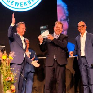 (Zietz/»kfz-betrieb«)