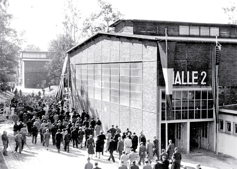Auf dem Gelände einer stillgelegten Metallfabrik in Laatzen bei Hannover ging im August 1947 die 1. Exportmesse Hannover an den Start. (Bild: Deutsche Messe)