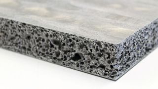 Metal foam contains up to 90 percent air and helps to make machines more efficient, lighter and at the same time more stable. Aluminum foam can be produced in a process that is similar in principle to baking bread. Powder, blowing agent and heat are required. (Image:VDW)