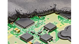 Umspritzen: Die Overmolding-Technik ersetzt in der automobilen Serienproduktion Elektronikgehäuse. (Vitesco)