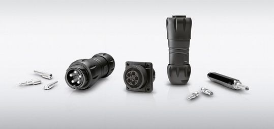 Auf dem Traktor ebenso zuhause wie im Windrad: der Harsh Environment Connector von Binder. (Bild:  Binder)