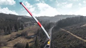 86 Meter lang: Die Rotorblätter des Typs E-175 EP5 E1 stellen höchste Anforderungen an Transportlogistik und Streckenplanung. (Bild: TII-Group)