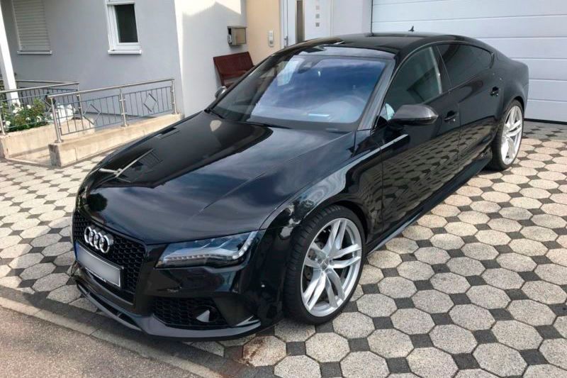 Diesen 560-PS-starken Audi RS7 hat Bayerns Stürmerstar Robert Lewandowski gefahren. Online ist das Auto für rund 70.000 Euro zu haben. (Bild: Mobile.de)