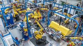 aut-pr-2022-02-eingang-fanuc (Quelle: Messe München)