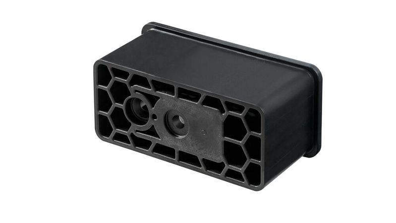 Kreislauf geschlossen, geplante ELV-Vorgaben erfüllt: Wagenheberaufnahmen von Pöppelmann K-Tech aus PCR-Kunststoff, der zu 100 % aus Alt-Autos stammt(Bild:  Pöppelmann)