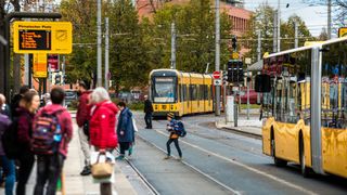 Der ADAC hat im Februar und März zehn europäische Metropolen und drei deutsche Vergleichsstädte hinsichtlich der Kosten für den ÖPNV untersucht. (Bild: ADAC/Thomas Schlorke)