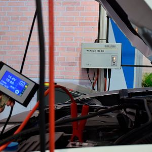 (Holz / »kfz-betrieb«)