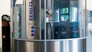 Das neue wegweisende Konzept von ZeroClamp bietet eine wirtschaftliche Alternative zu herkömmlichen Automatisierungslösungen. (Bild: Haas)