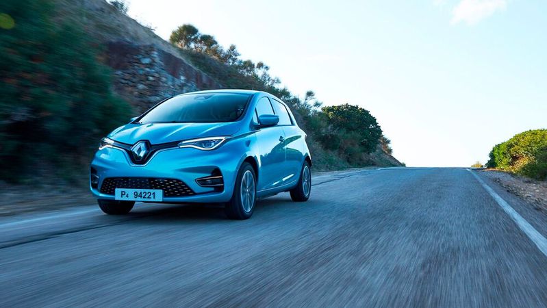 Der Renault Zoe ist der beliebteste E-Gebrauchtwagen auf Autoscout 24. Im Durchschnitt kostet ein 3,4 Jahre altes Modell mit einer Laufleistung von gut 28.000 Kilometern 16.848 Euro.(Bild:  Renault)