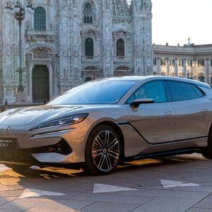 Zu den Highlights gehört der aus drei Motoren bestehende Antrieb.(Bild: BYD)