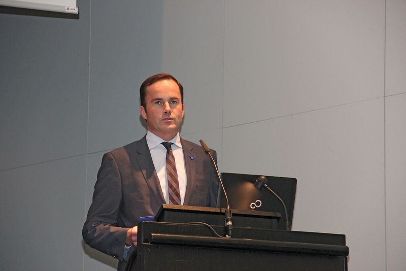 Dr. Jochen Köckler, Deutsche Messe AG: „Der Roboter ist ein Kernelement der Fabrik der Zukunft. Er ist entscheidend, wenn es darum geht, flexibel individuelle Kundenwünsche umzusetzen.“ (Bild: Sonnenberg)