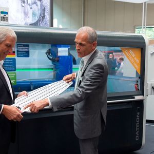 Garant für gute Geschäfte, Schaufenster für den internationalen Markt, Taktgeber für die Zukunft der Produktion – so beschreiben die Aussteller die EMO Hannover 2017.