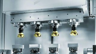 Mehrspindlige Bearbeitungszentren wie der neue Vierspindler Stama MC 531-Twin 2 gelten als ein Schlüssel zu höherer Produktivität, der vor allem für die Serienfertigung interessant sein kann. Bild: Stama (Archiv: Vogel Business Media)