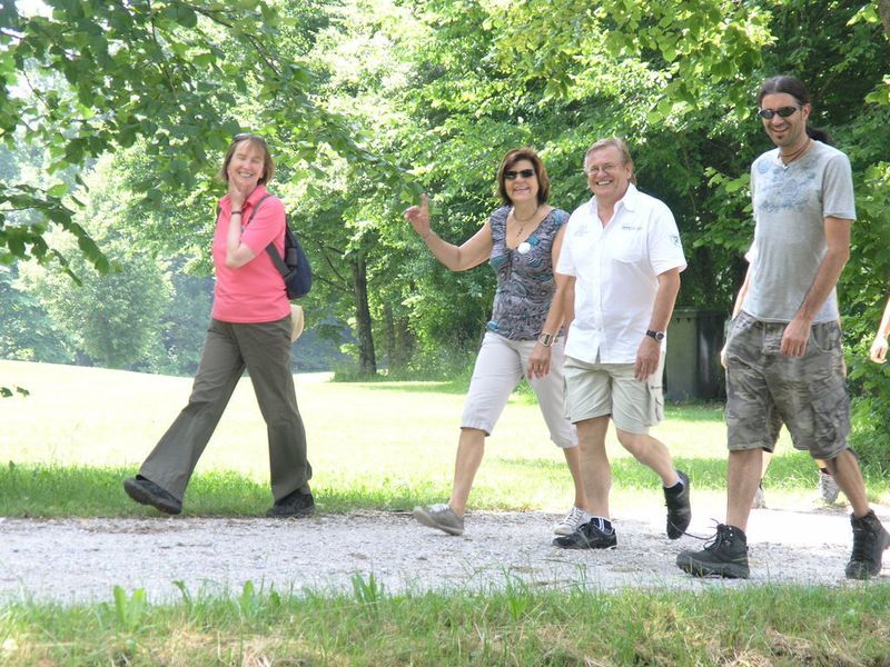 Die Alternative für Nicht-Golfer war eine Wander-Tour. (Archiv: Vogel Business Media)