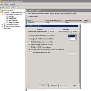 Richtlinien lassen sich in der Exchange-Verwaltungskonsole über den Menüpunkt „Organisationskonfiguration/ClientAccess“ auf der Registerkarte „Exchange-ActiveSync-Postfachrichtlinien“ konfigurieren. Nach der Installation von Exchange Server 2010 findet sich in diesem Bereich eine Richtlinie mit der Bezeichnung „Default“.