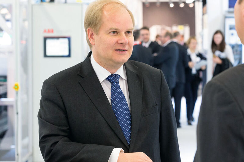 Pekka Tiitinen, Leiter der ABB-Division Industrieautomation und Antriebe: „ABB nimmt das Thema Sicherheit sehr ernst.“ (Bild: Luca Siermann)