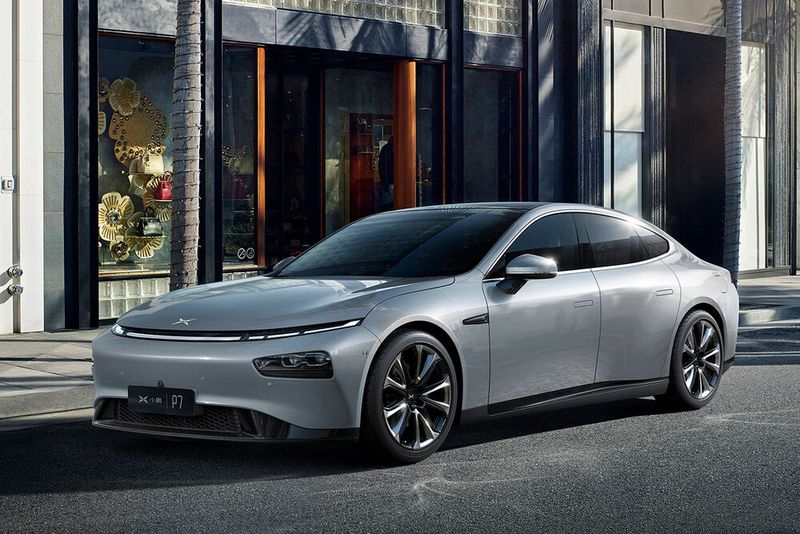 Für die Variante mit Heckantrieb stehen Akkugrößen mit 70,8 oder 80,9 kWh zur Wahl, letztere ist beim Allradler grundsätzlich an Bord.  (Bild: Xpeng)