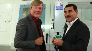 Dr.-Ing. Gerhard Bloschies, Leiter Vertrieb und Marketing, sowie Dr.-Ing Hany Gobran, für Forschung und Entwicklung verantwortlich, freuen sich über das Jubiläum.  (Bild: Tungsten)