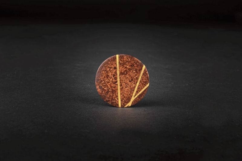 Cadrans de montre en PHOENiX cuir. (Source : Etienne Belondrade)