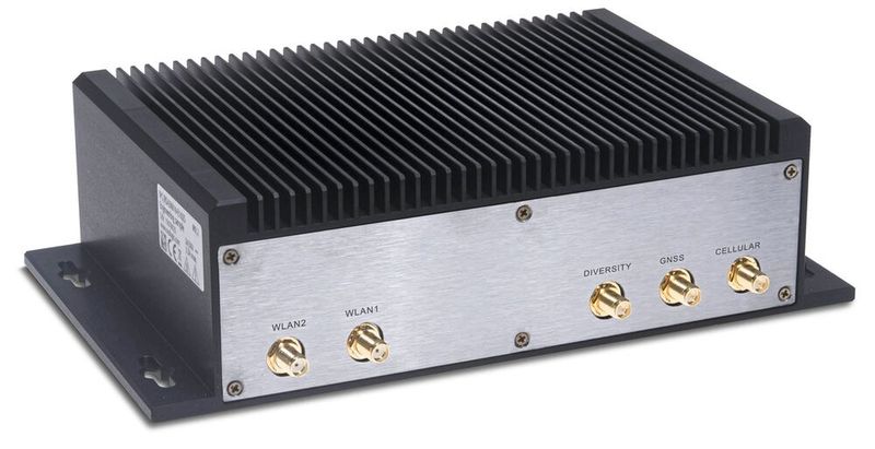 Bild 2:  Formschön und effektiv in der Kühlung kommt das Gehäuse für den  KI Vehicle PC RS A3N. (Bild: Syslogic)