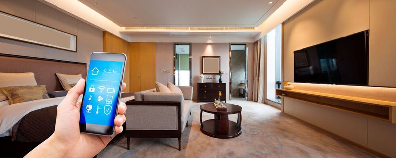 Smart TV und Co. sind längst in deutschen Wohnungen angekommen – über 70 Prozent der Konsumenten verfügen über ein IoT-Gerät.(Bild:  ©zhu difeng - stock.adobe.com)