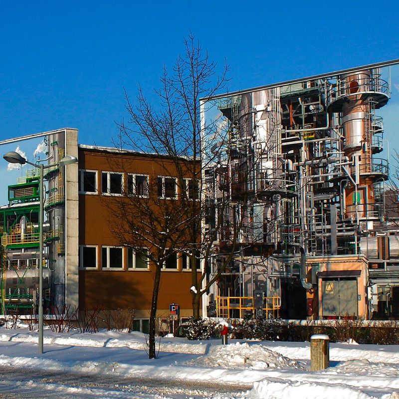 Das geplante Öl-Embargo der EU gegen Russland stellt die vom russischen Ölkonzern Rosneft betriebene Raffinerie in Schwedt vor große Herausforderungen.