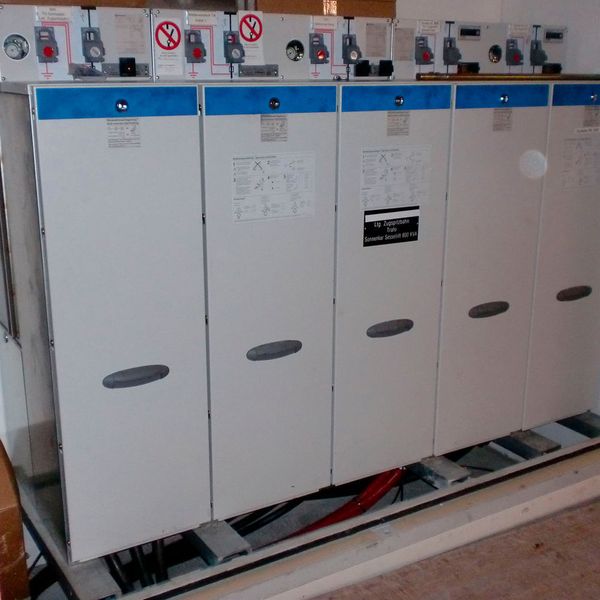 Für die Versorgung des Bahnhofs Zugspitzplatt und des neuen Sessellifts „Wetterwandeck“ hat Ormazabal drei Mittelspannungsschaltanlagen des Typs gae geliefert. (Bild: Ormazabal)