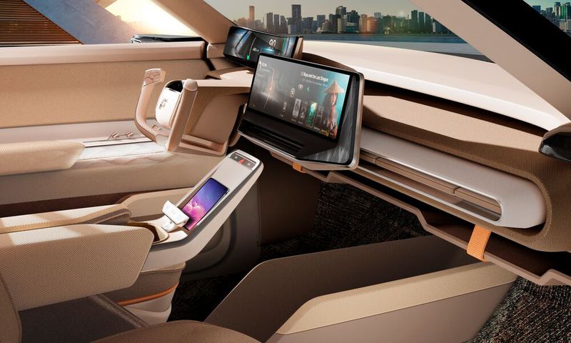 Modulare und nachhaltige Sitze und Innenausstattung, die recycelbare Materialien aus biologischem Anbau, eine verlängerte Nutzungsdauer und maßgeschneiderte Komfortoptionen umfassen, um ein ideales Benutzererlebnis zu schaffen. Auch die modulare Sitzarchitektur, die ein vereinfachtes, flexibles und erweiterbares Design ermöglicht, und die kompakte Sitzstruktur, die den Raum für die Elektroautobatterie optimiert und den Fahrgästen mehr Komfort bietet, waren Weltneuheiten auf der CES. (Bild: FORVIA)