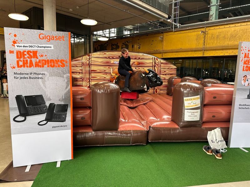 Dank Gigaset konnten einige ihre Cowboy-Talente austesten. (Bild: Vogel IT-Medien GmbH)