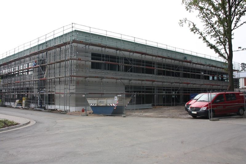 Das Harting-Qualitäts- und Technologiecenter soll nach den bisherigen Planungen im April 2014 fertiggestellt werden. (Bild: Harting)