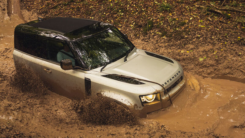 Den neuen Defender bietet Land Rover nun auch in der kurzen 90er-Variante wieder an. (Land Rover)